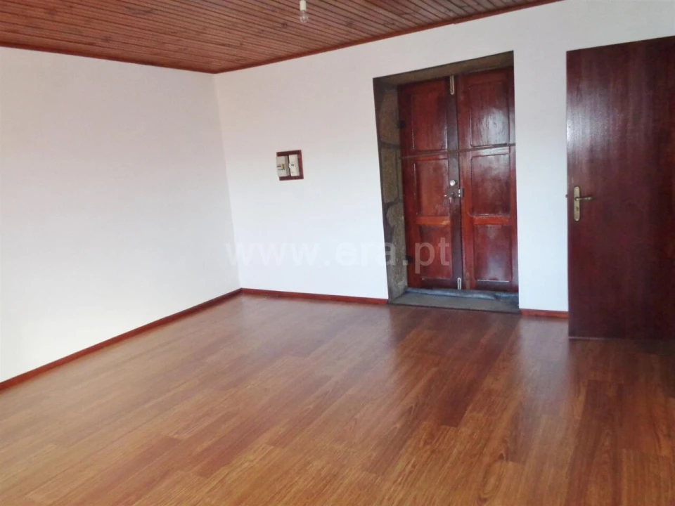 Quinta T3 para Venda em Penhalonga e Paços de Gaiolo Foto 9
