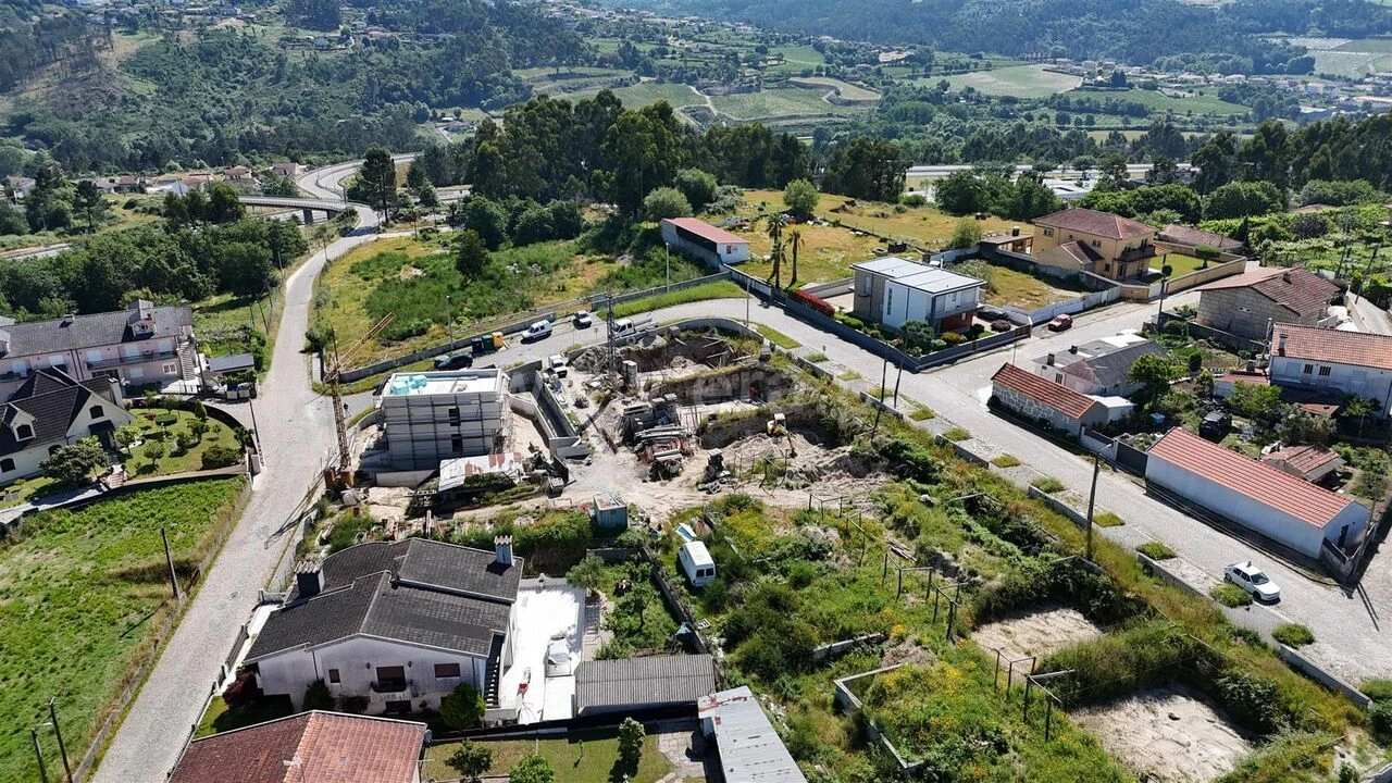 Moradia T3 para Venda em Castelões Foto 18