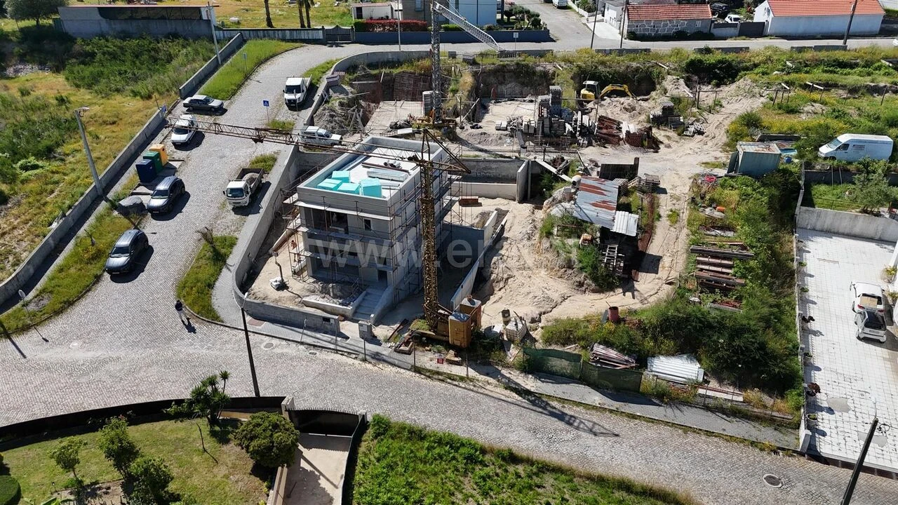 Moradia T3 para Venda em Castelões Foto 14