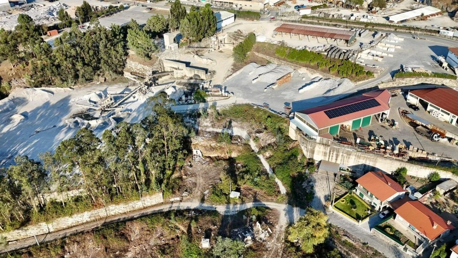 Terreno para Venda em Alpendorada, Várzea e Torrão Foto 3