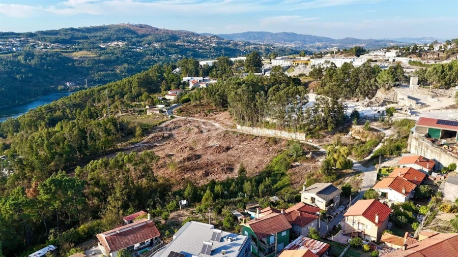 Terreno para Venda em Alpendorada, Várzea e Torrão Foto 5
