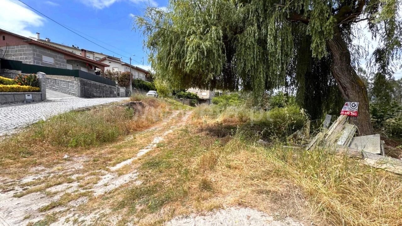 Terreno para Venda em Alpendorada, Várzea e Torrão Foto 11