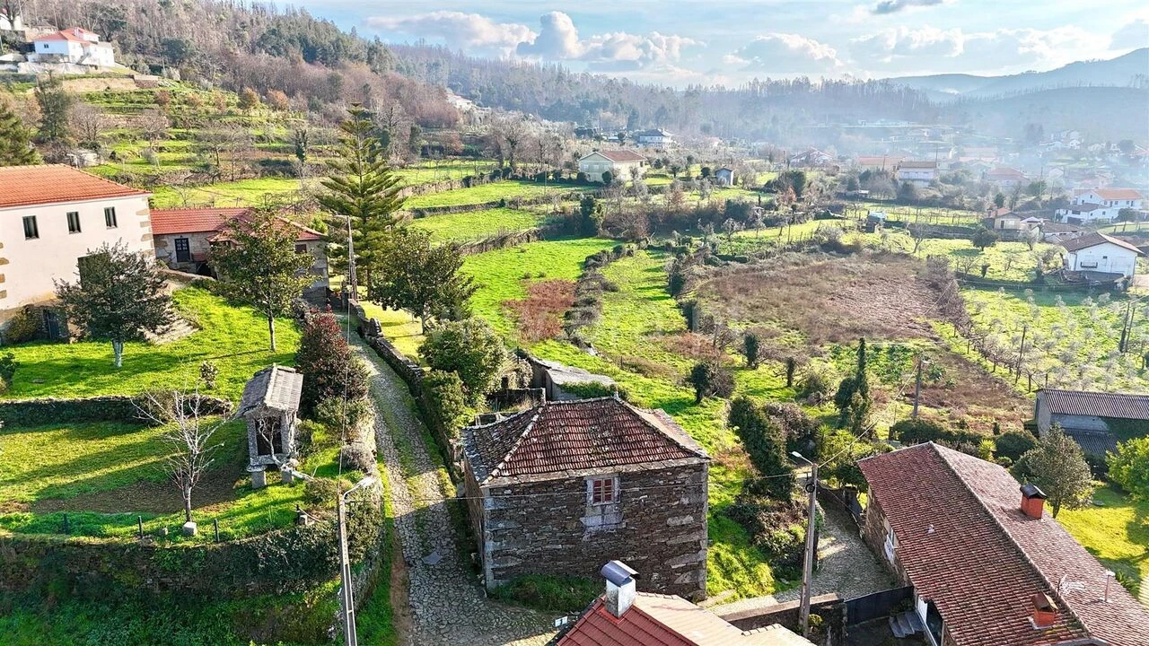 Moradia T3 para Venda em Canelas e Espiunca Foto 8