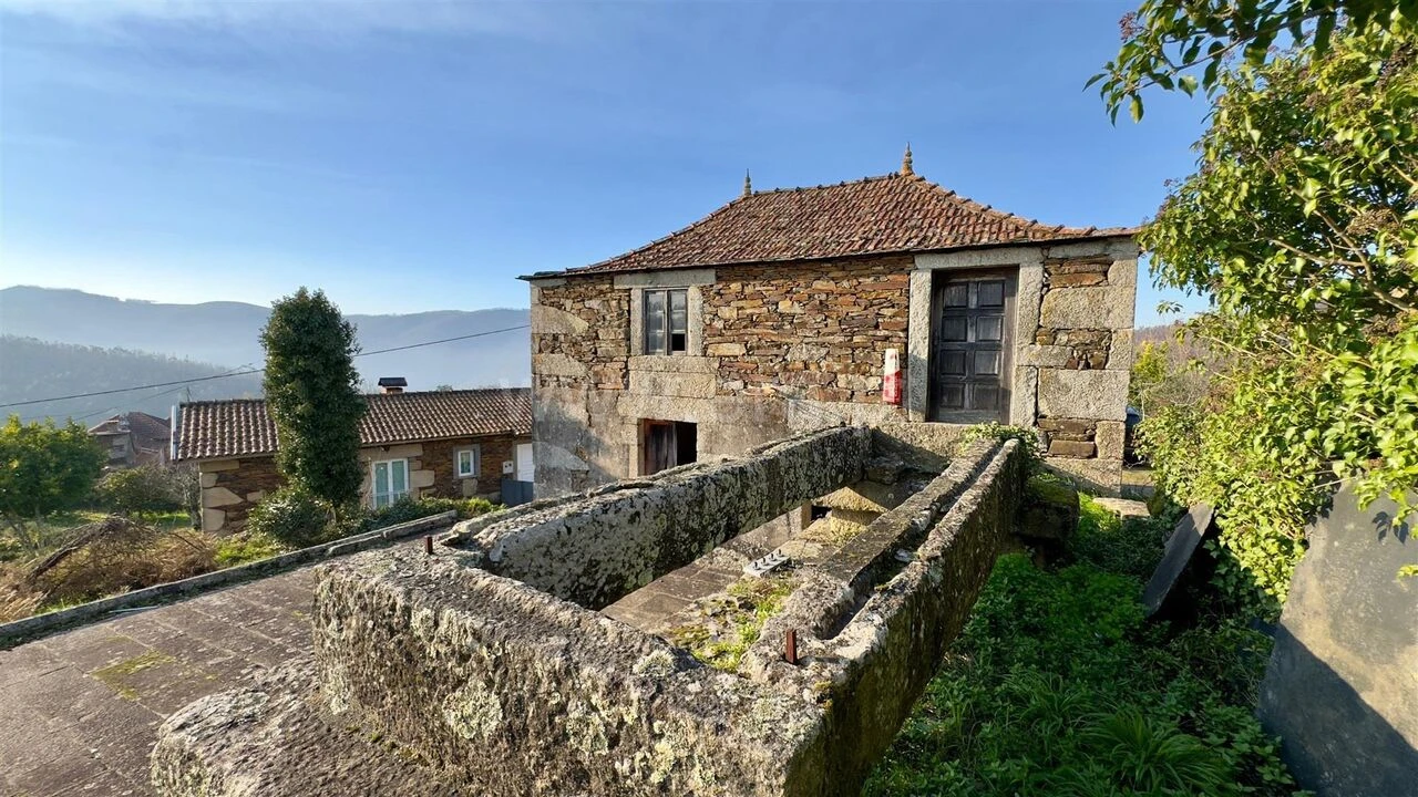 Moradia T3 para Venda em Canelas e Espiunca Foto 4