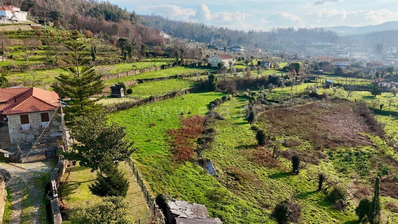 Moradia T3 para Venda em Canelas e Espiunca Foto 11