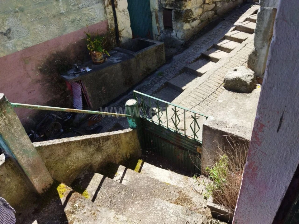 Moradia T2 para Venda em Gove Foto 3