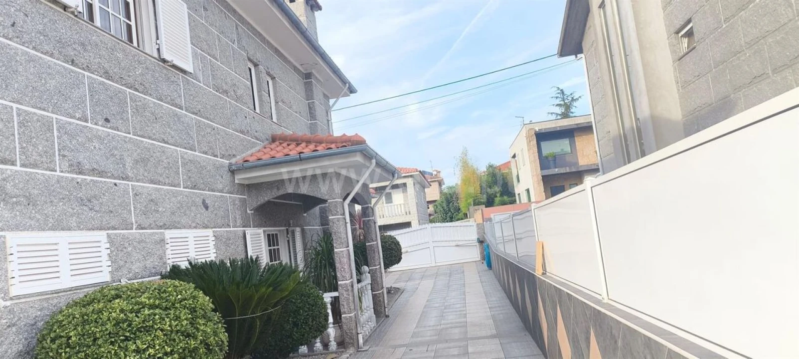 Moradia T4 para Venda em Vila Boa do Bispo Foto 3