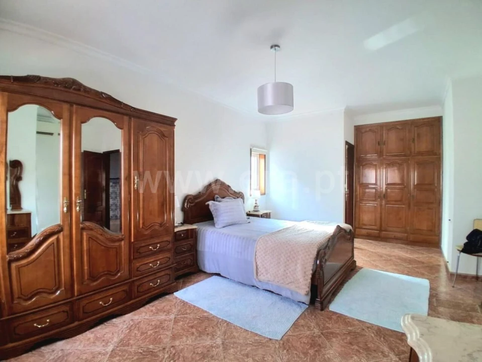 Moradia T4 para Venda em Vila Boa do Bispo Foto 16