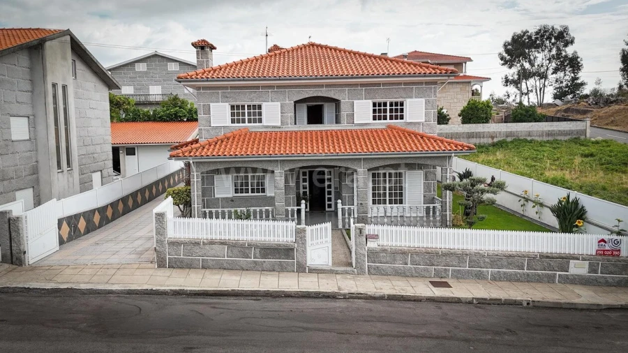 Moradia T4 para Venda em Vila Boa do Bispo