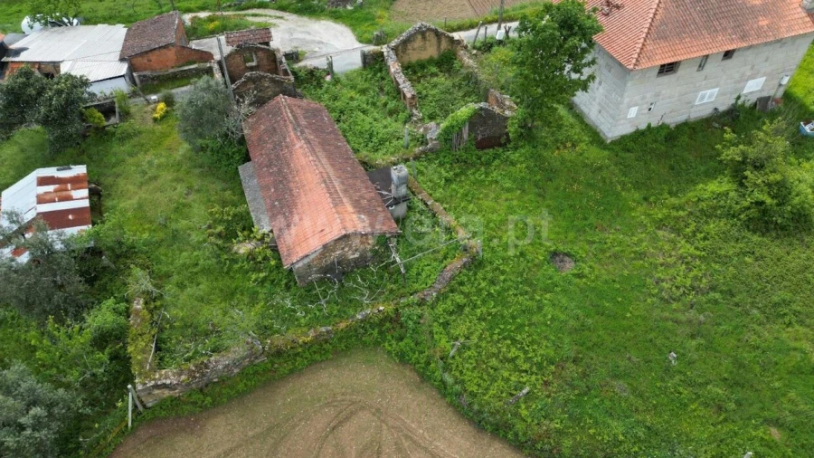 Moradia T0 para Venda em Santa Maria de Sardoura