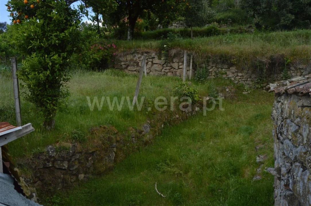 Moradia T1 para Venda em Grilo Foto 6