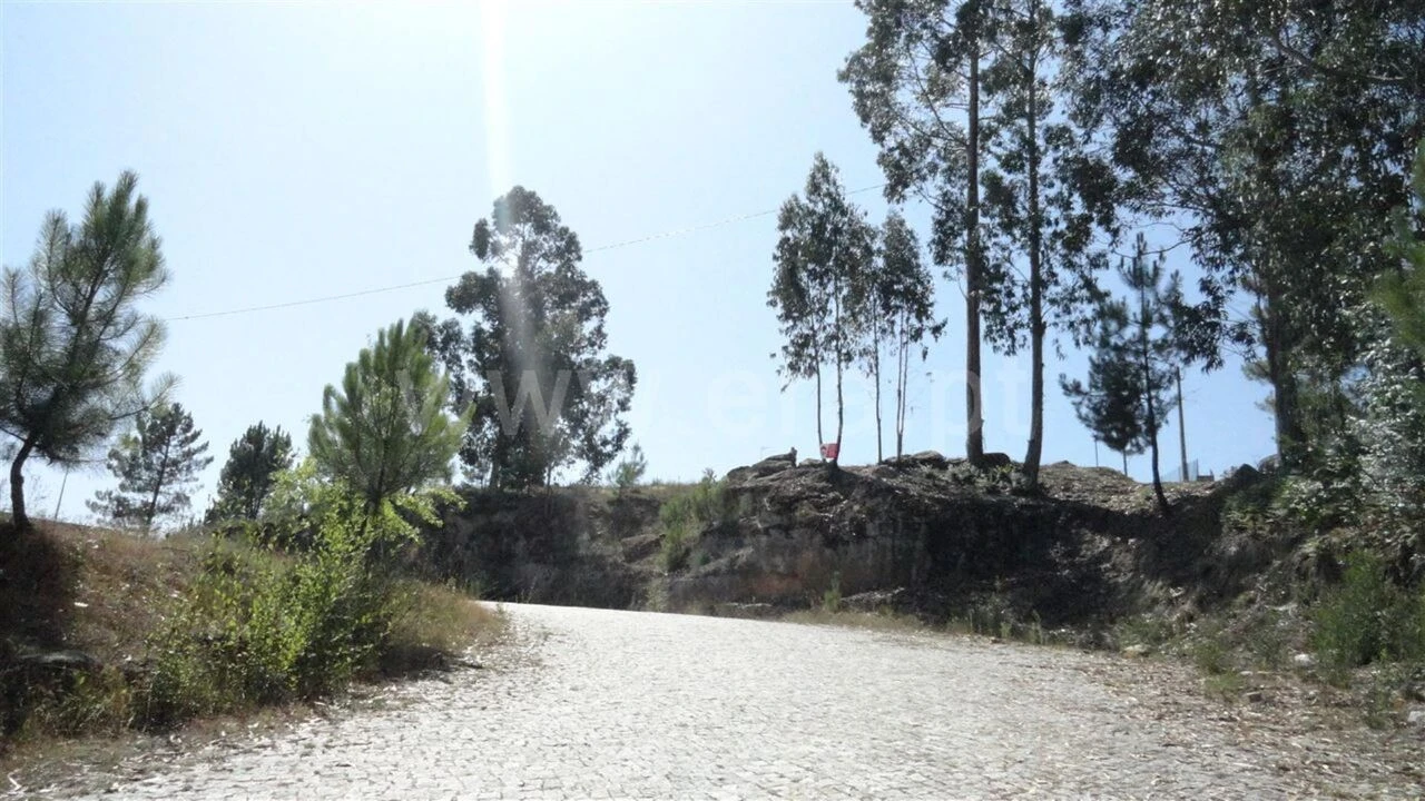 Terreno para Venda em Banho e Carvalhosa Foto 1