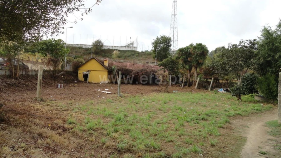 Quinta T0 para Venda em Alpendorada, Várzea e Torrão Foto 4
