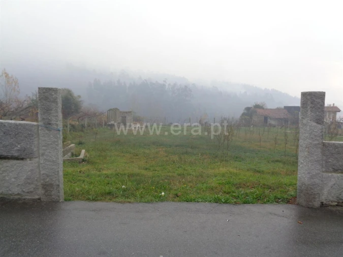 Terreno para Venda em Sande e São Lourenço Foto 2