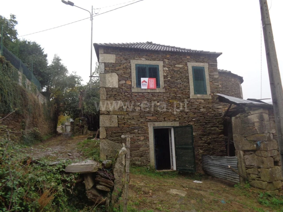 Moradia T3 para Venda em Nespereira Foto 6