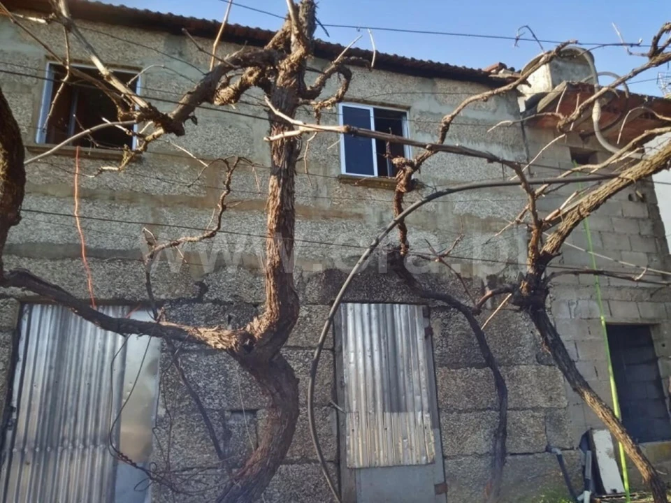 Moradia T1 para Venda em Constance Foto 1