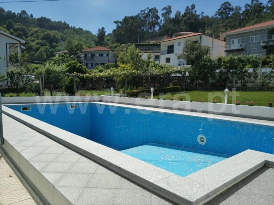 Moradia T3 para Venda em Paredes de Viadores e Manhuncelos Foto 9