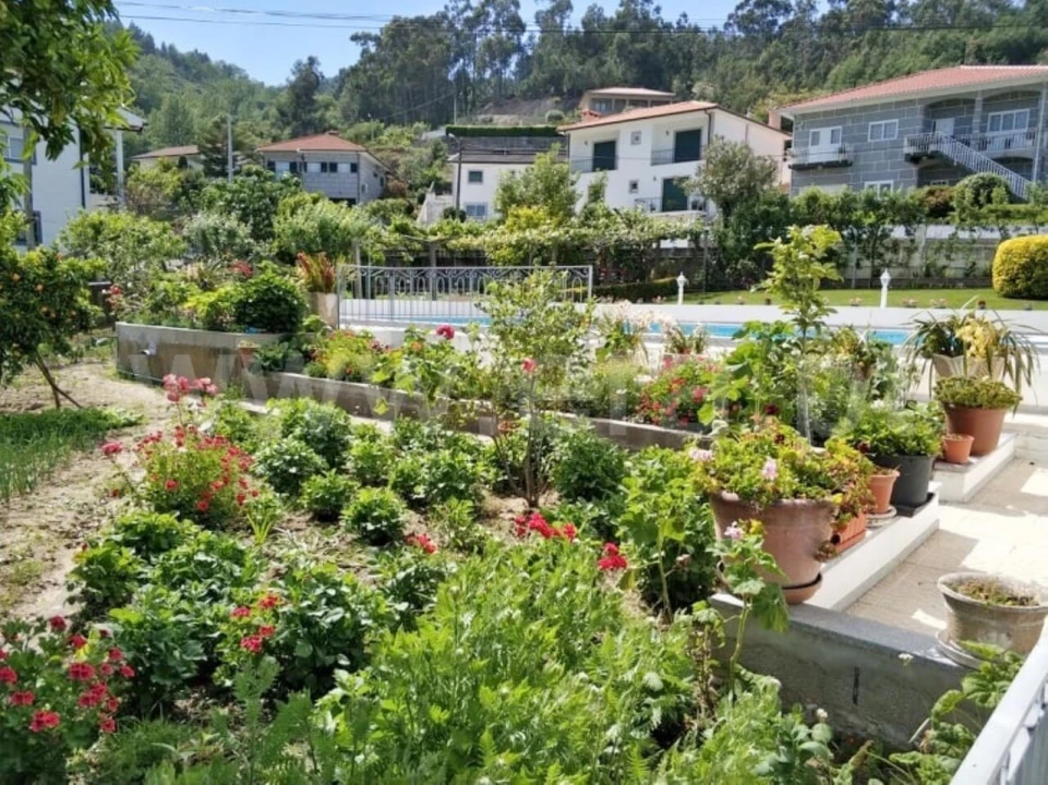 Moradia T3 para Venda em Paredes de Viadores e Manhuncelos Foto 10