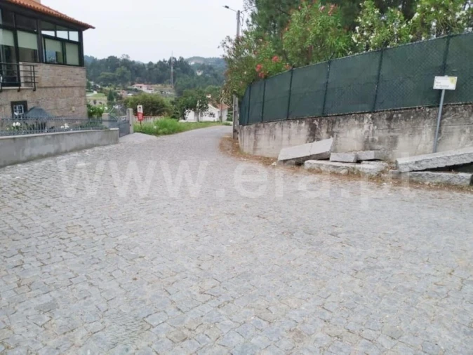 Terreno para Venda em Vila Boa de Quires e Maureles Foto 3
