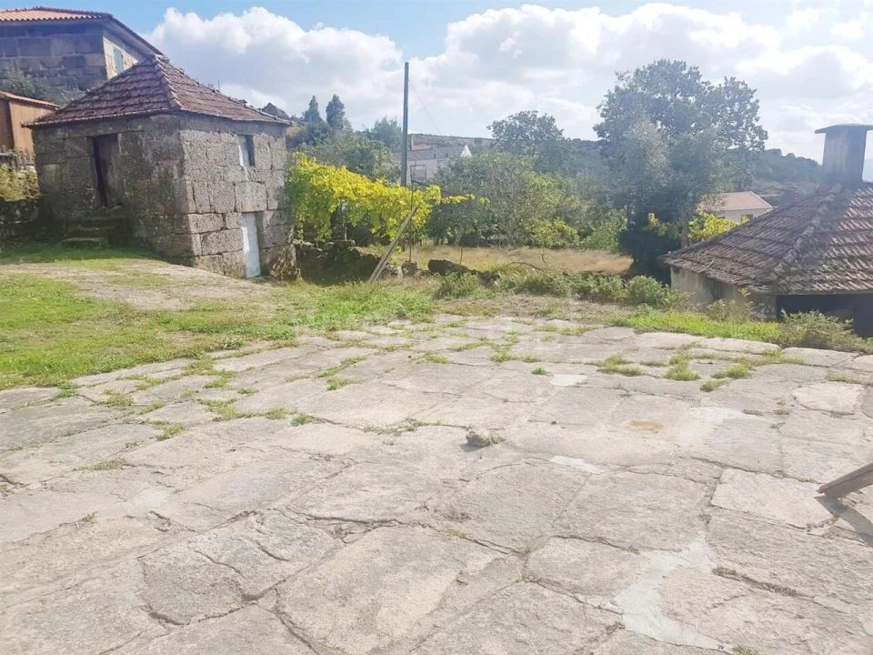 Quinta T0 para Venda em Soalhães Foto 1