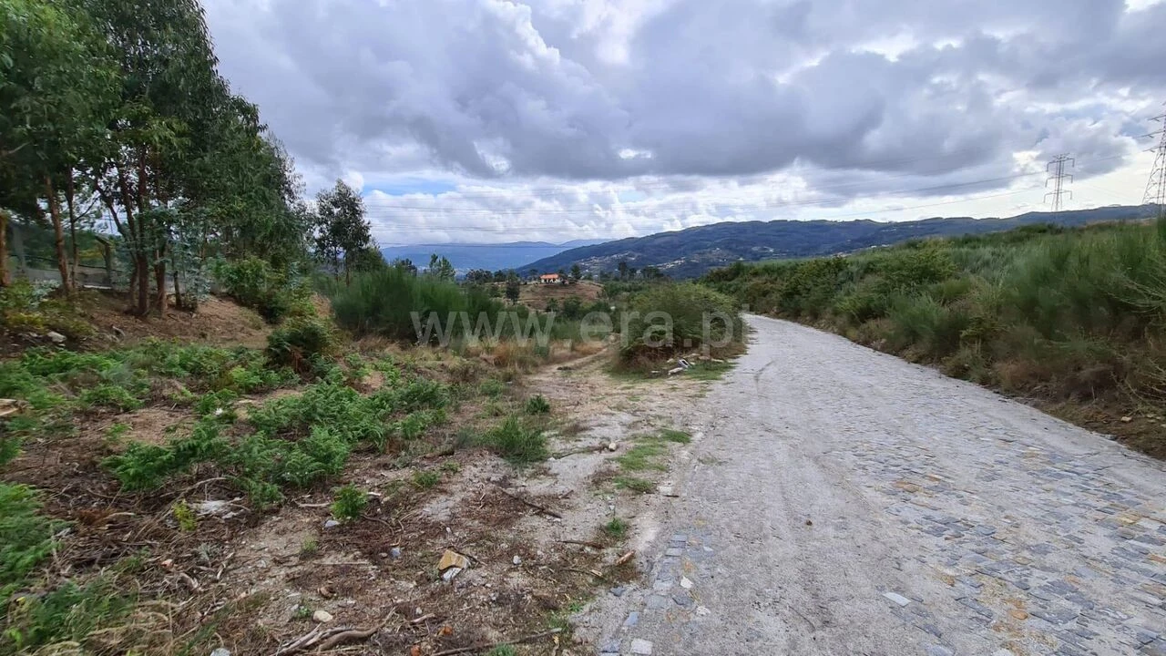 Terreno para Venda em Soalhães Foto 2