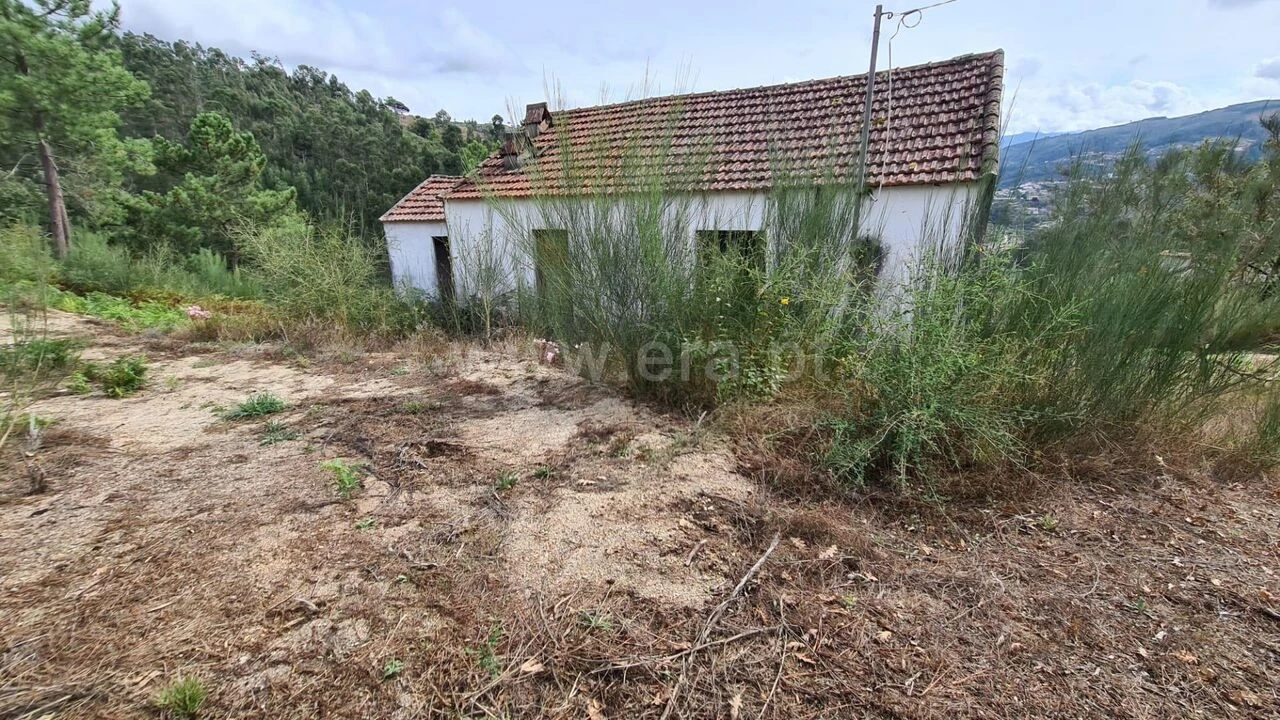 Moradia T0 para Venda em Soalhães Foto 2