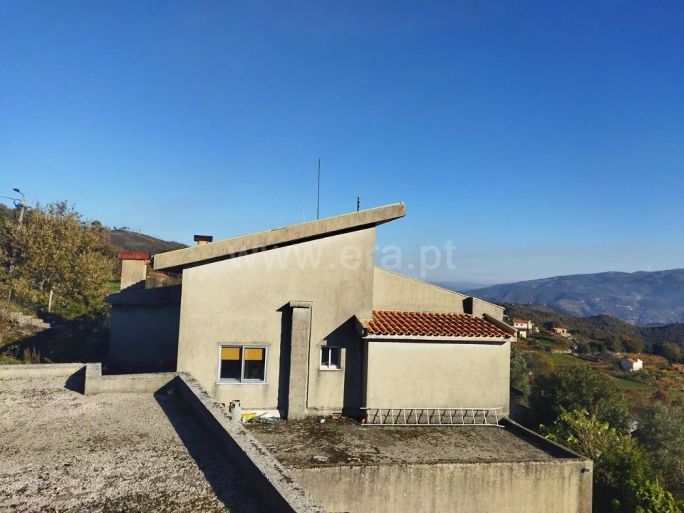 Quinta T0 para Venda em Gestaço Foto 1