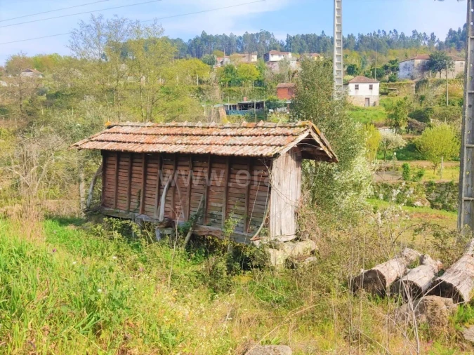 Quinta T0 para Venda em Cinfães Foto 2