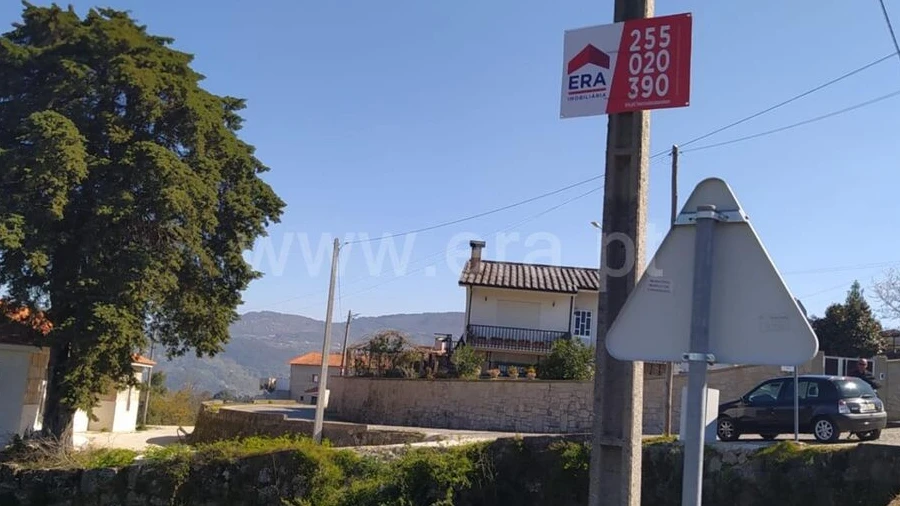 Terreno para Venda em Soalhães