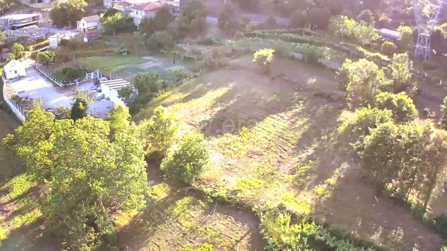 Terreno para Venda em Alpendorada, Várzea e Torrão