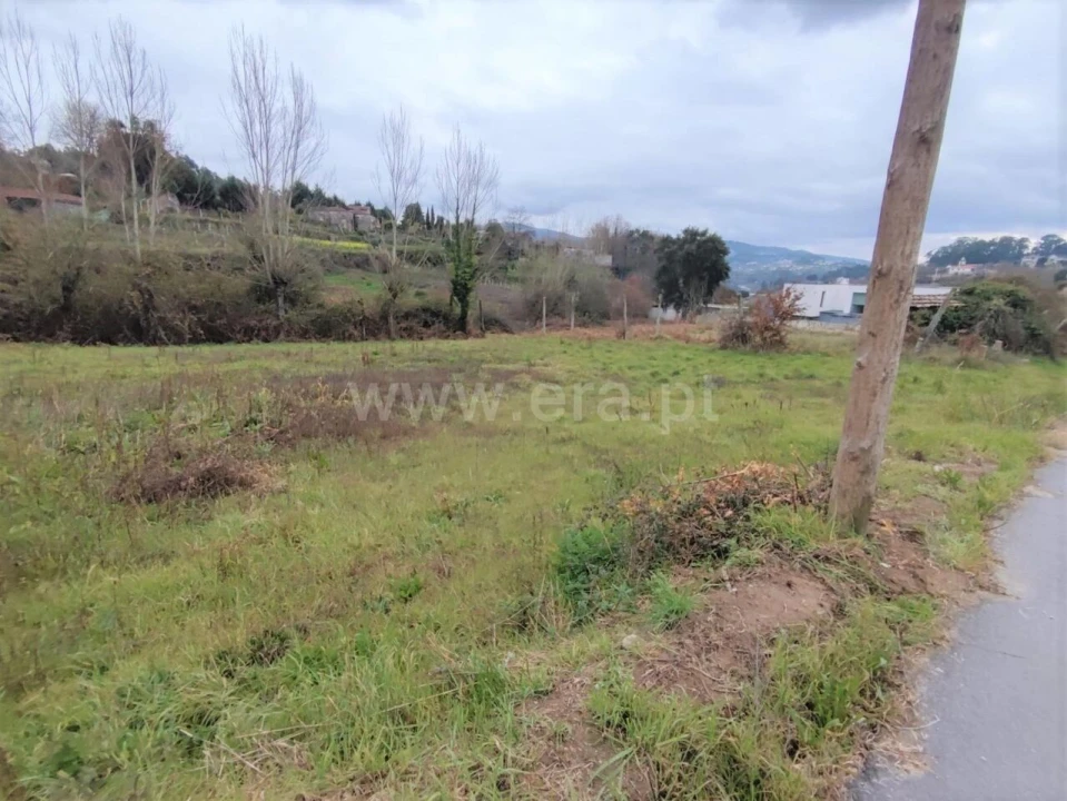 Terreno para Venda em Sande e São Lourenço Foto 3