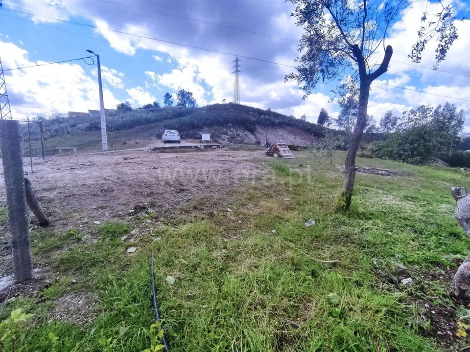 Terreno para Venda em Vila Boa de Quires e Maureles Foto 4