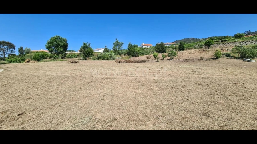 Terreno para Venda em Sande e São Lourenço