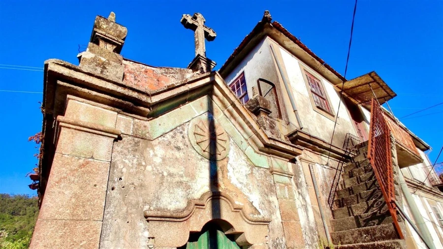 Moradia T0 para Venda em Cinfães Foto 5