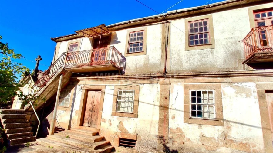 Moradia T0 para Venda em Cinfães Foto 2