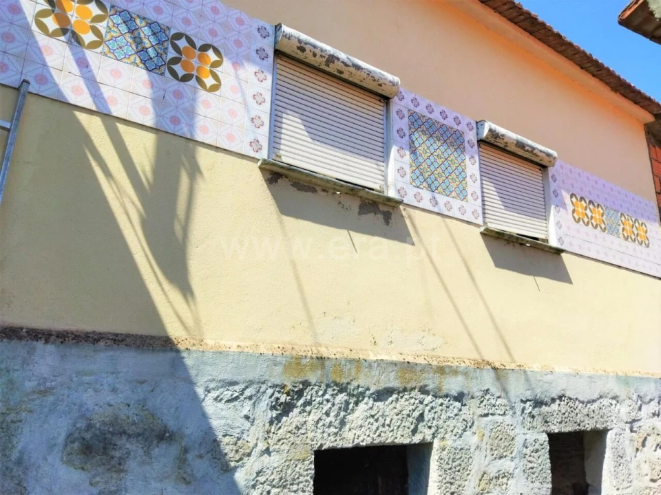 Moradia T3 para Venda em Paus Foto 2