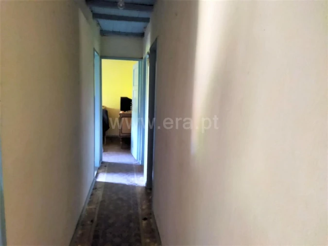 Moradia T3 para Venda em Paus Foto 5