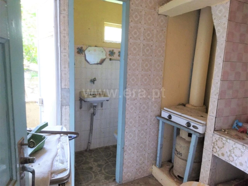 Moradia T3 para Venda em Paus Foto 9