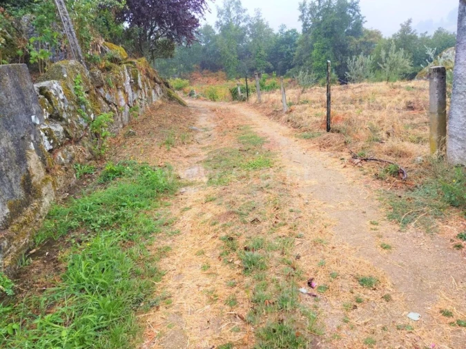 Moradia T3 para Venda em Gestaço Foto 2