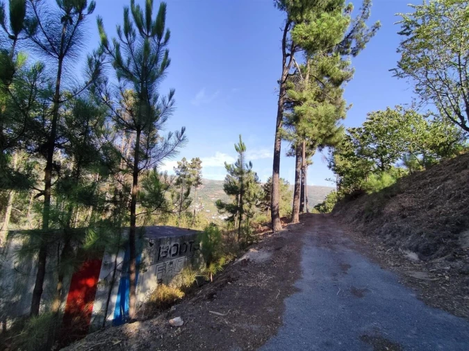 Moradia T0 para Venda em São João de Fontoura Foto 4