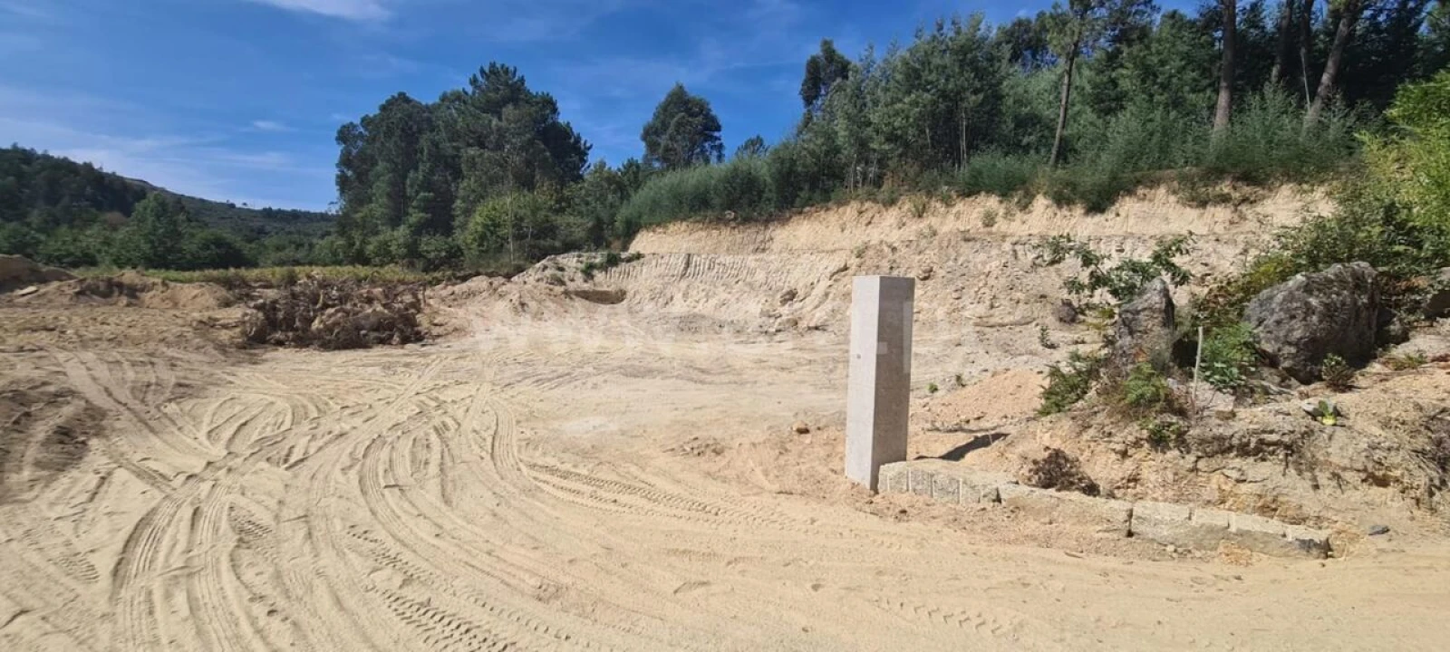 Terreno para Arrendamento em Avessadas e Rosém Foto 2