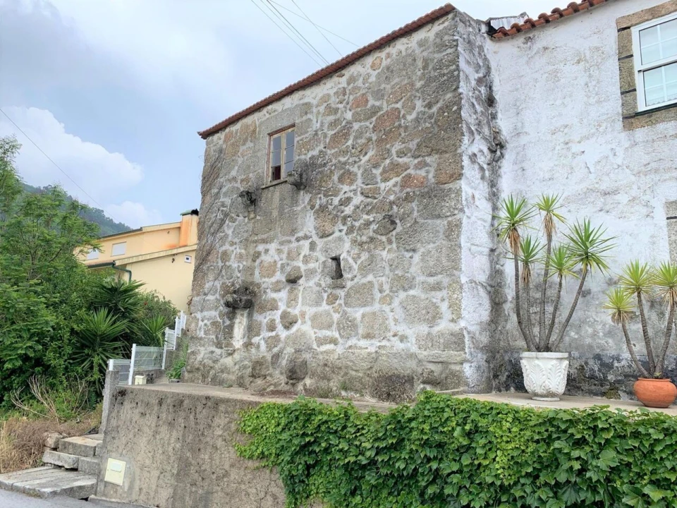 Moradia T0 para Venda em Santa Marinha do Zezere Foto 2