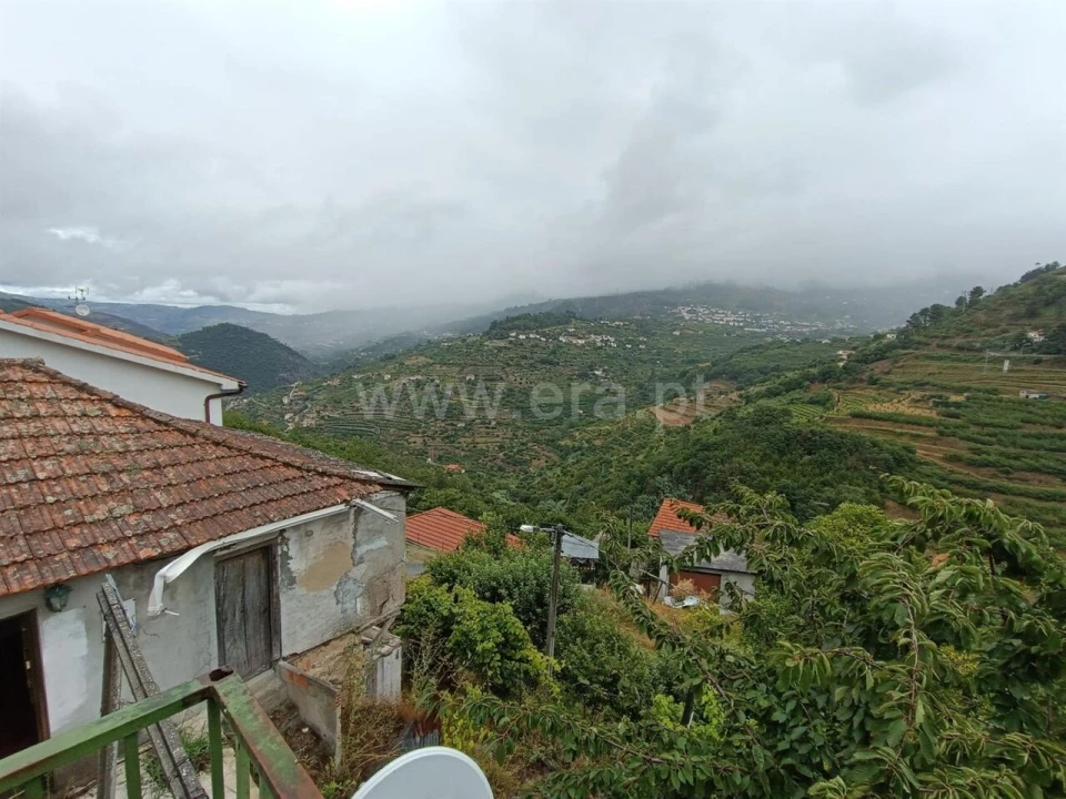 Moradia T0 para Venda em São João de Fontoura Foto 2