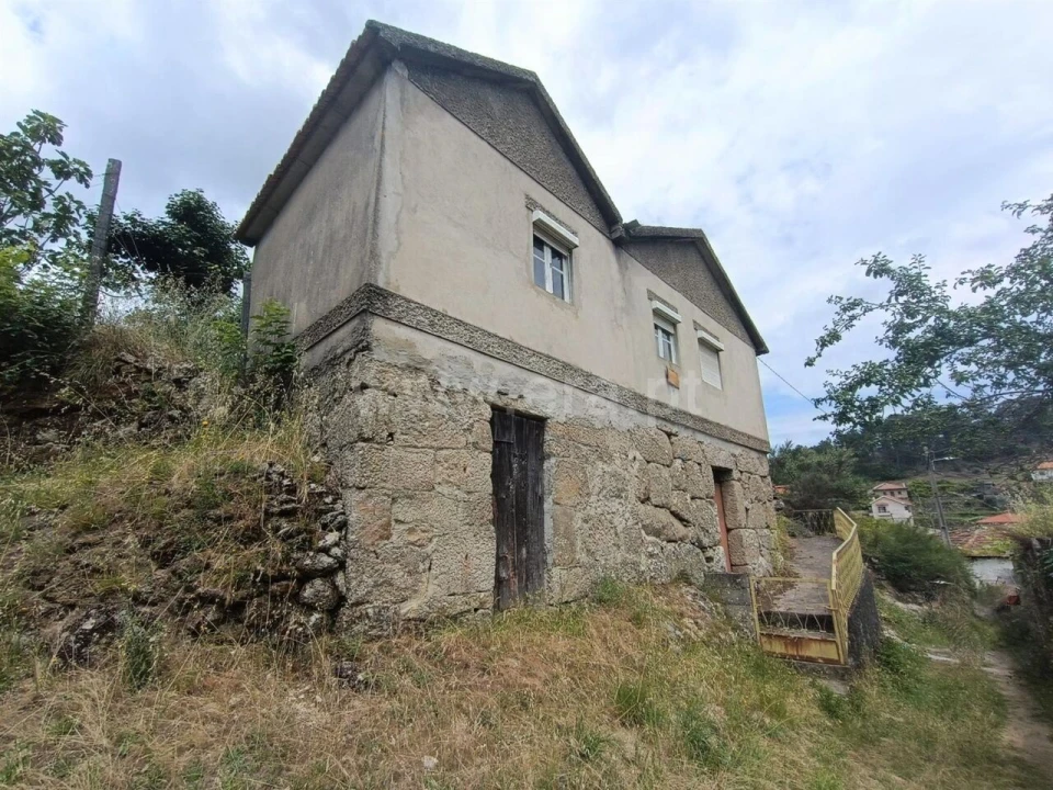 Moradia T0 para Venda em Ferreiros de Tendais Foto 4