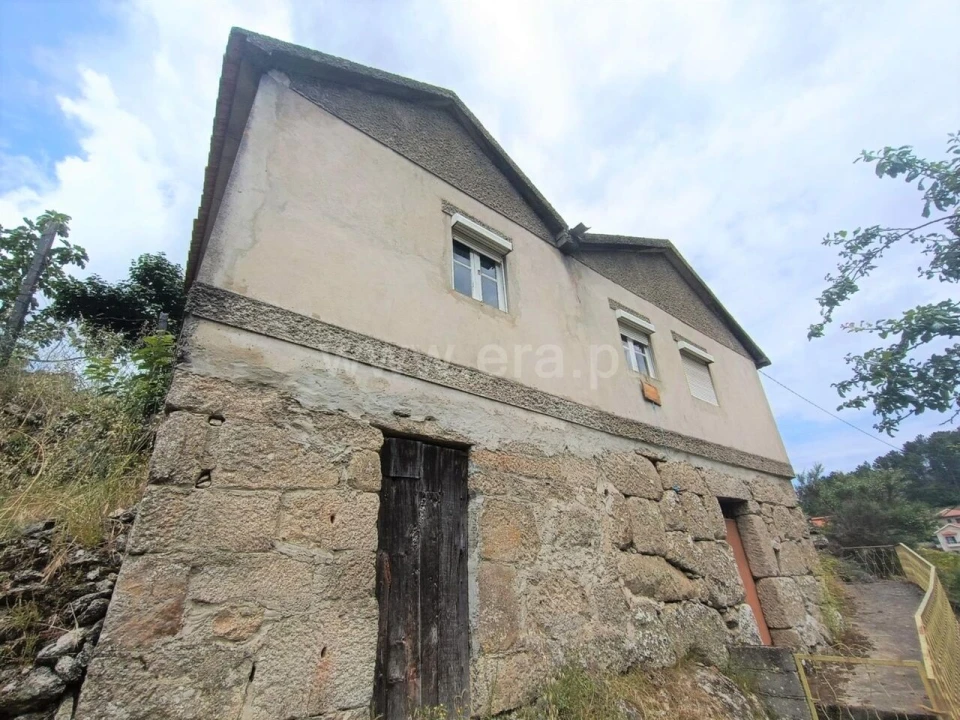 Moradia T0 para Venda em Ferreiros de Tendais Foto 3