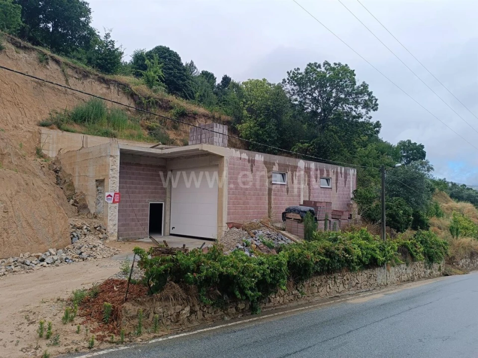 Terreno para Venda em São João de Fontoura Foto 3