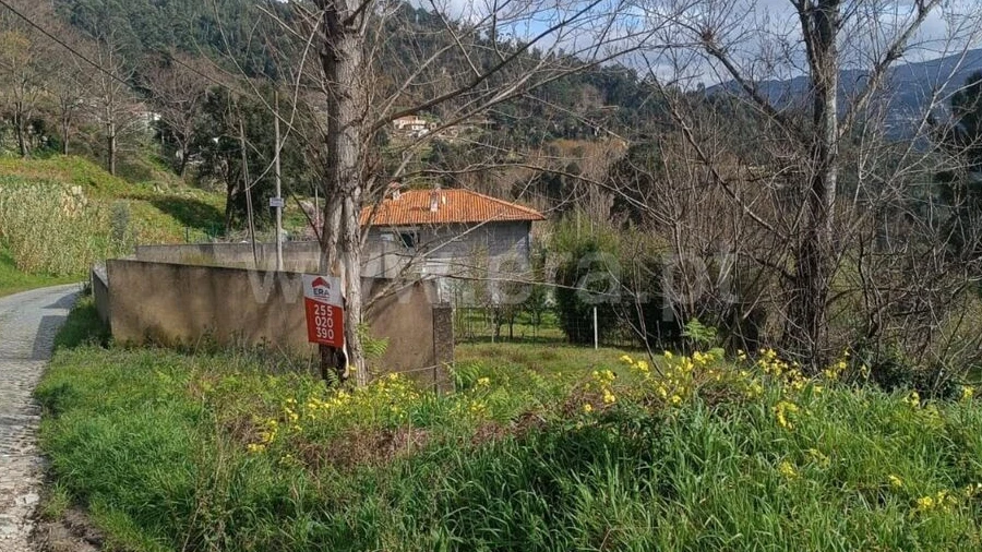 Terreno para Venda em Penhalonga e Paços de Gaiolo