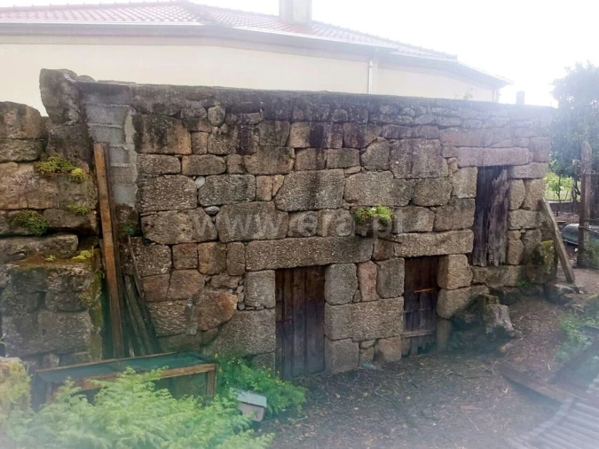 Moradia T0 para Venda em Soalhães