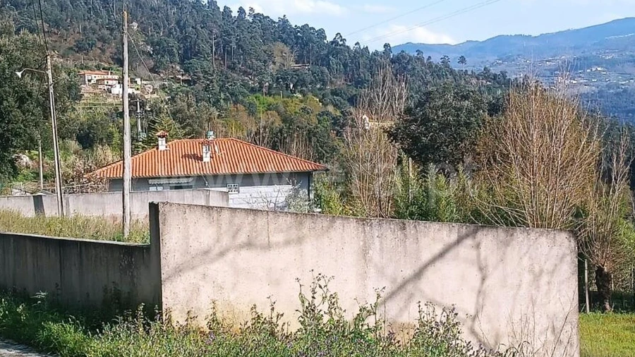 Terreno para Venda em Penhalonga e Paços de Gaiolo