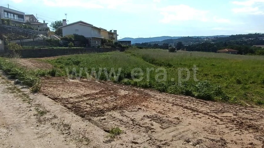 Terreno para Venda em Alpendorada, Várzea e Torrão